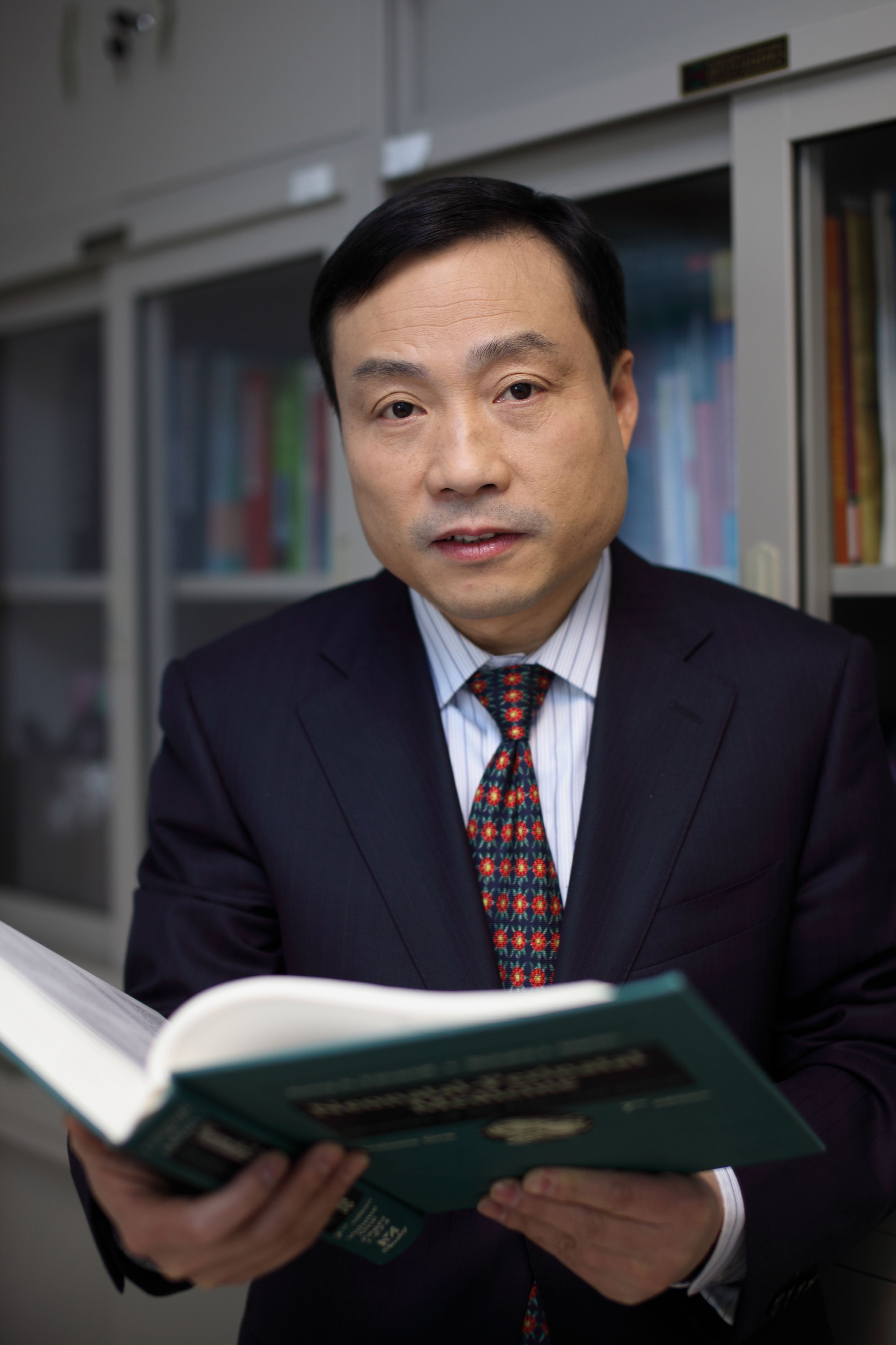 d:\桌面文件\桌面\1月份院报\浙大儿院杜立中教授当选国际著名儿科期刊编委\IMG_0858.jpg
