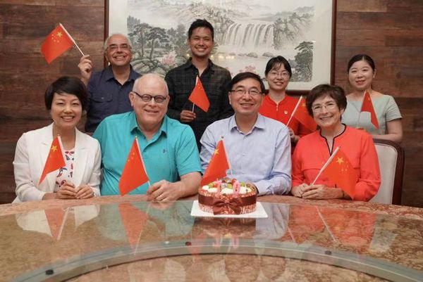 舒强合照.jpg